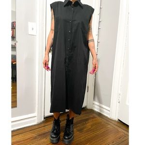 Sleeveless shirt dress